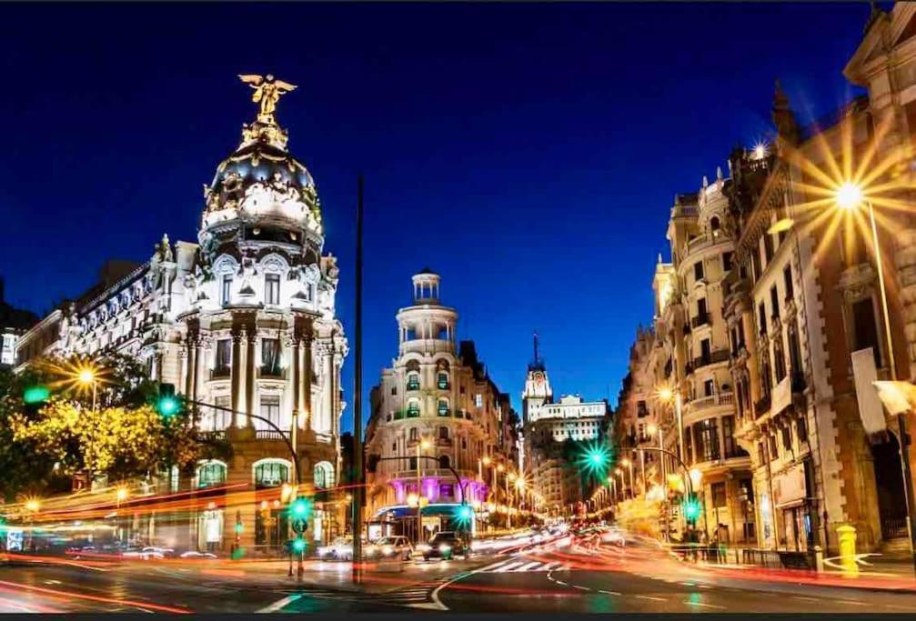 El Apartamento En Opera Palacio Real Madrid Kültér fotó